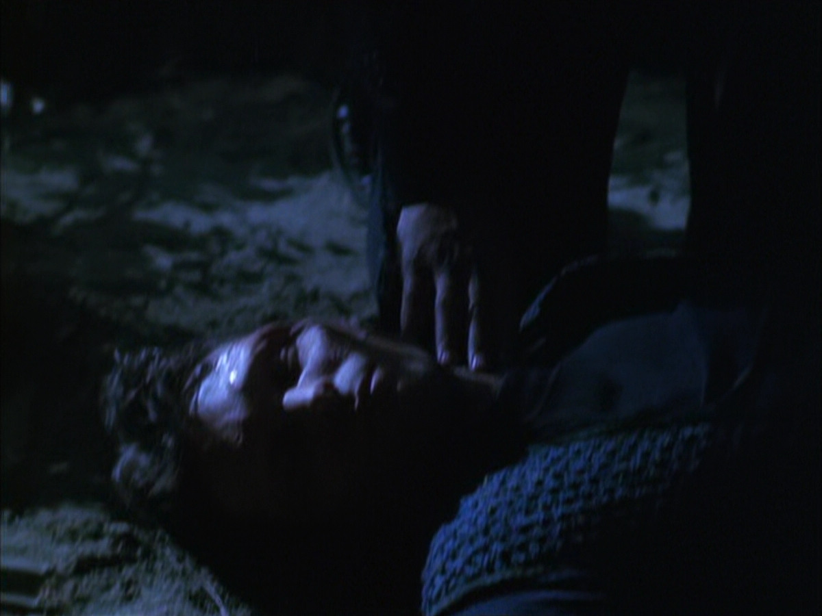 extant_StarTrek_VOY_6x14-Memorial_02224.jpg