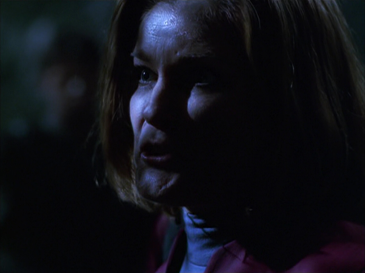 extant_StarTrek_VOY_6x14-Memorial_02270.jpg