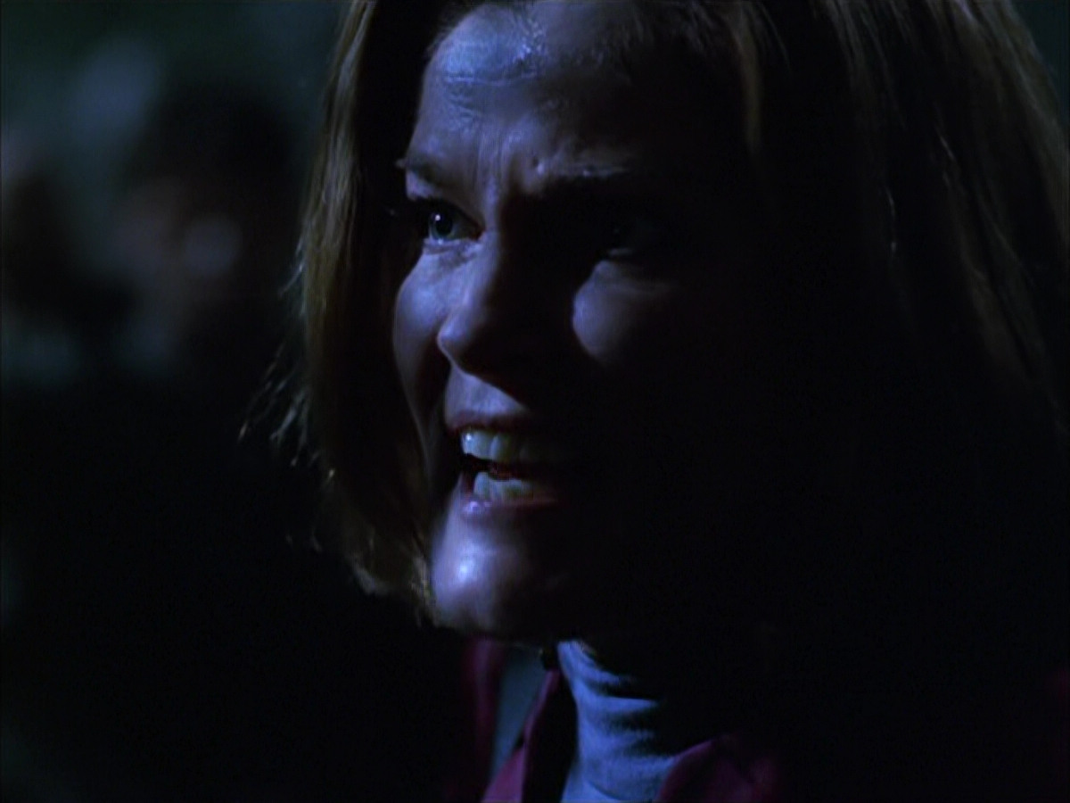 extant_StarTrek_VOY_6x14-Memorial_02272.jpg