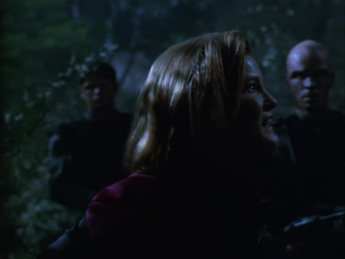 extant_StarTrek_VOY_6x14-Memorial_02279.jpg