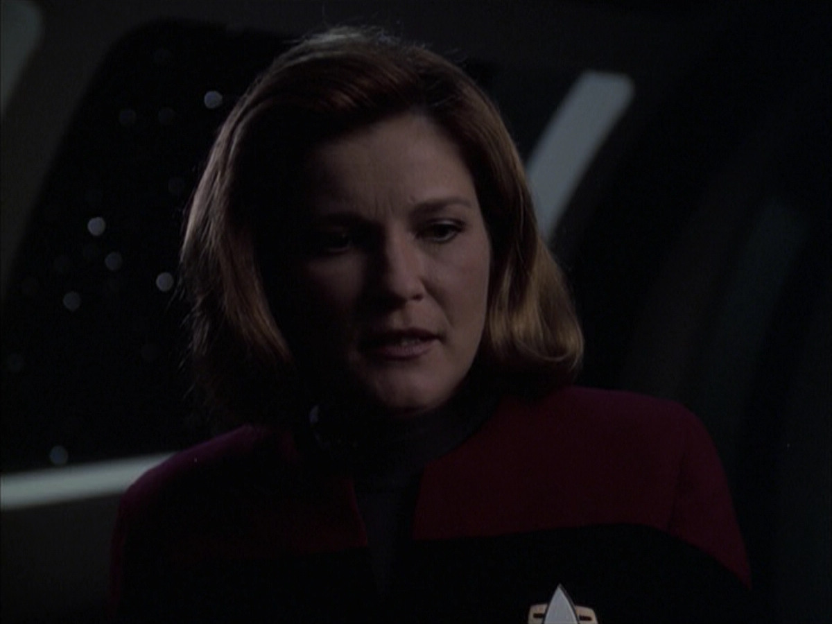 extant_StarTrek_VOY_6x14-Memorial_02419.jpg