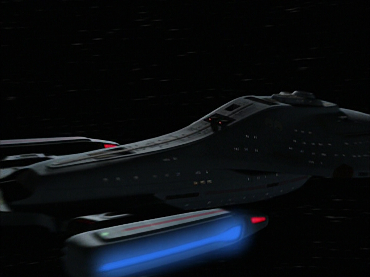 extant_StarTrek_VOY_6x14-Memorial_02715.jpg