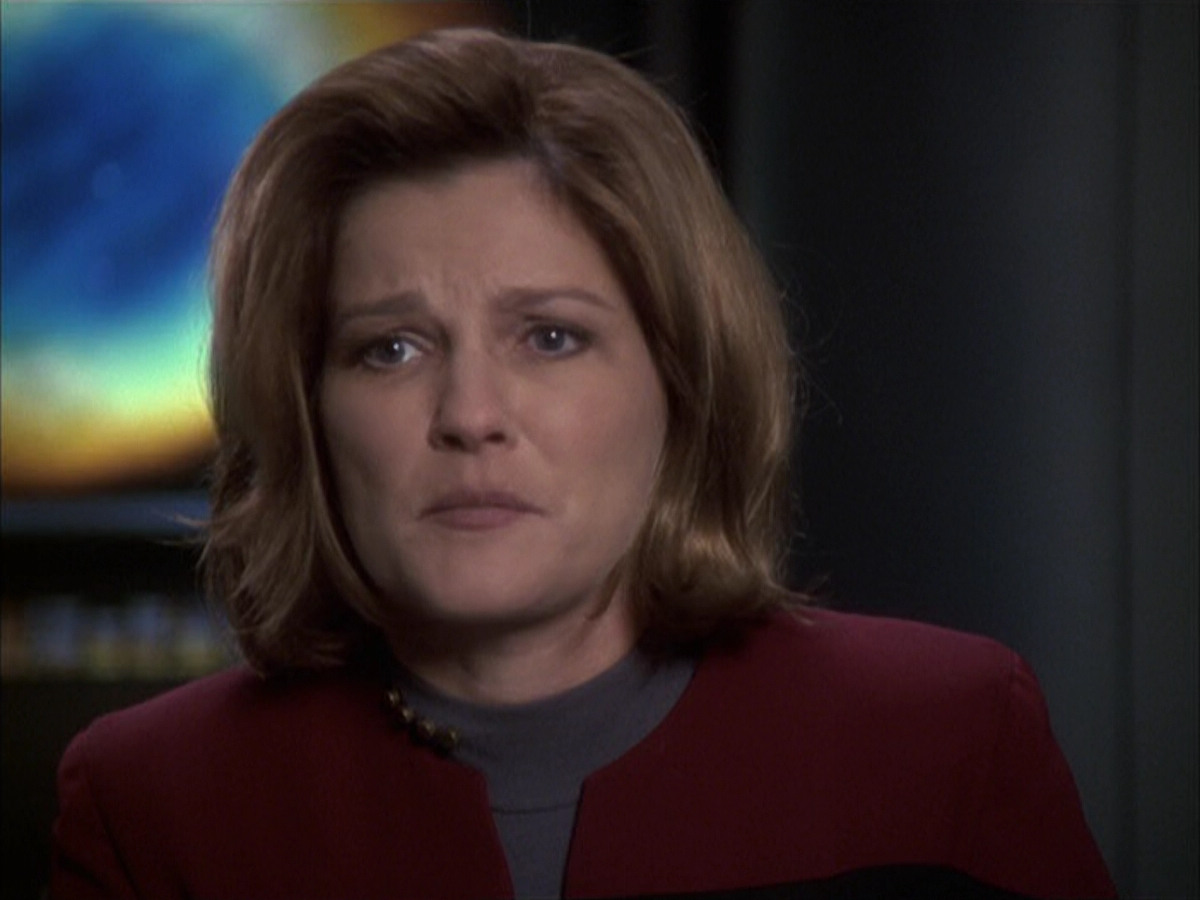 extant_StarTrek_VOY_6x14-Memorial_03290.jpg