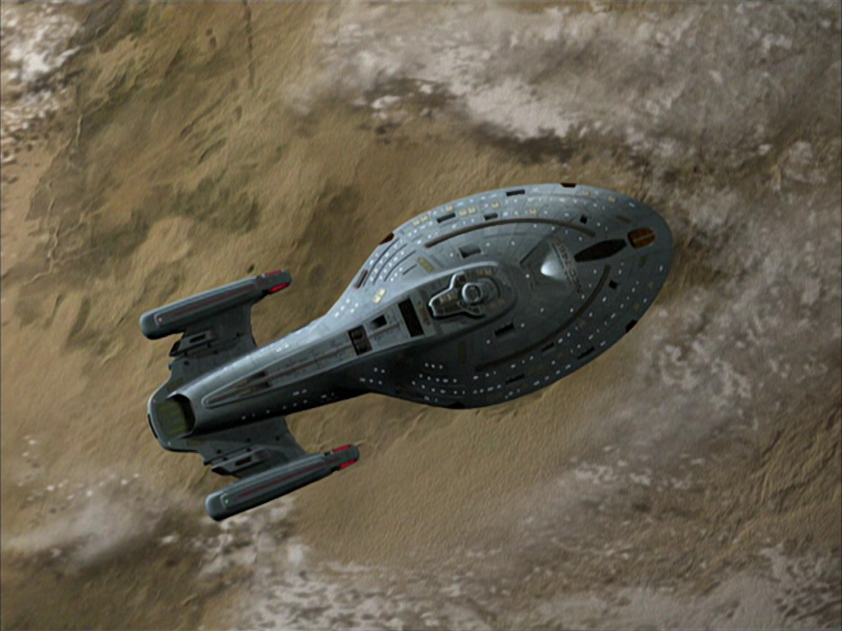 extant_StarTrek_VOY_6x14-Memorial_03517.jpg