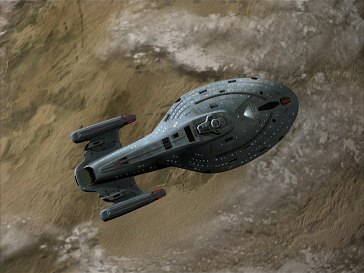extant_StarTrek_VOY_6x14-Memorial_03520.jpg