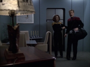 Filename=extant_StarTrek_VOY_6x14-Memorial_00186.jpg
Filesize=155KiB
Dimensions=1200x900
Date added=Jan 02, 2020 extant_StarTrek_VOY_6x14-Memorial_00186.jpg