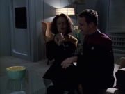 Filename=extant_StarTrek_VOY_6x14-Memorial_00198.jpg
Filesize=156KiB
Dimensions=1200x900
Date added=Jan 02, 2020 extant_StarTrek_VOY_6x14-Memorial_00198.jpg
