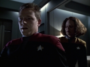 extant_StarTrek_VOY_6x14-Memorial_00655.jpg