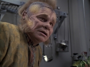 extant_StarTrek_VOY_6x14-Memorial_00897.jpg