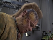 extant_StarTrek_VOY_6x14-Memorial_00900.jpg