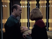 Filename=extant_StarTrek_VOY_6x14-Memorial_01308.jpg
Filesize=229KiB
Dimensions=1200x900
Date added=Jan 02, 2020 extant_StarTrek_VOY_6x14-Memorial_01308.jpg