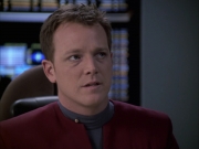extant_StarTrek_VOY_6x14-Memorial_01433.jpg
