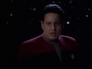 extant_StarTrek_VOY_6x14-Memorial_01478.jpg