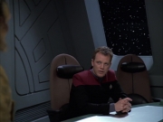 extant_StarTrek_VOY_6x14-Memorial_01619.jpg
