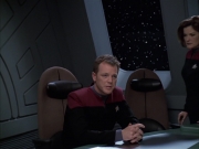 extant_StarTrek_VOY_6x14-Memorial_01621.jpg