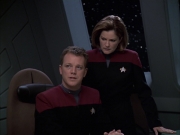 extant_StarTrek_VOY_6x14-Memorial_01625.jpg