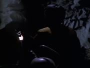 extant_StarTrek_VOY_6x14-Memorial_01829.jpg