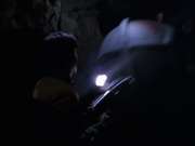 extant_StarTrek_VOY_6x14-Memorial_01849.jpg
