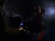 extant_StarTrek_VOY_6x14-Memorial_01855.jpg
