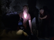 extant_StarTrek_VOY_6x14-Memorial_01878.jpg