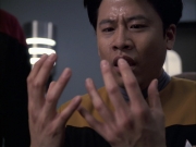 extant_StarTrek_VOY_6x14-Memorial_01901.jpg