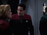 extant_StarTrek_VOY_6x14-Memorial_01914.jpg