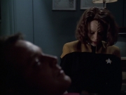 extant_StarTrek_VOY_6x14-Memorial_01981.jpg