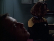 extant_StarTrek_VOY_6x14-Memorial_02000.jpg