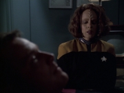 extant_StarTrek_VOY_6x14-Memorial_02003.jpg