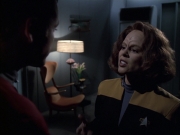extant_StarTrek_VOY_6x14-Memorial_02063.jpg