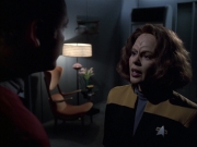 extant_StarTrek_VOY_6x14-Memorial_02075.jpg