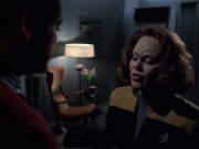 extant_StarTrek_VOY_6x14-Memorial_02082.jpg
