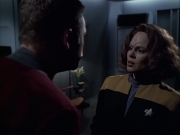 extant_StarTrek_VOY_6x14-Memorial_02095.jpg