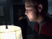 extant_StarTrek_VOY_6x14-Memorial_02110.jpg