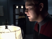 extant_StarTrek_VOY_6x14-Memorial_02111.jpg