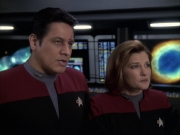 extant_StarTrek_VOY_6x14-Memorial_02130.jpg