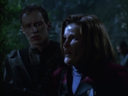extant_StarTrek_VOY_6x14-Memorial_02263.jpg