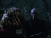 extant_StarTrek_VOY_6x14-Memorial_02277.jpg