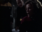 extant_StarTrek_VOY_6x14-Memorial_02313.jpg