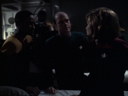 extant_StarTrek_VOY_6x14-Memorial_02318.jpg