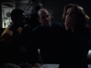 extant_StarTrek_VOY_6x14-Memorial_02325.jpg
