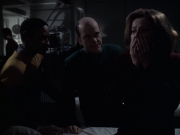 extant_StarTrek_VOY_6x14-Memorial_02327.jpg