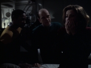 extant_StarTrek_VOY_6x14-Memorial_02329.jpg