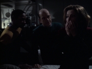 extant_StarTrek_VOY_6x14-Memorial_02330.jpg