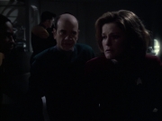 extant_StarTrek_VOY_6x14-Memorial_02343.jpg