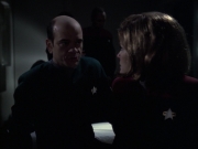 extant_StarTrek_VOY_6x14-Memorial_02346.jpg