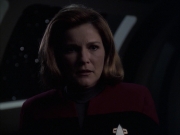 extant_StarTrek_VOY_6x14-Memorial_02422.jpg