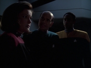 extant_StarTrek_VOY_6x14-Memorial_02432.jpg