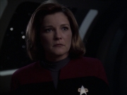 extant_StarTrek_VOY_6x14-Memorial_02442.jpg