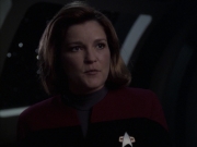 extant_StarTrek_VOY_6x14-Memorial_02447.jpg